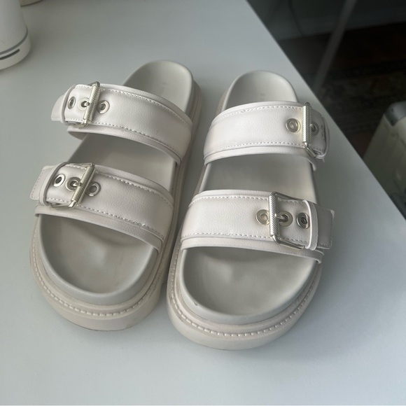 Platform chunky ivory sandals from asos - Picture 2 of 3